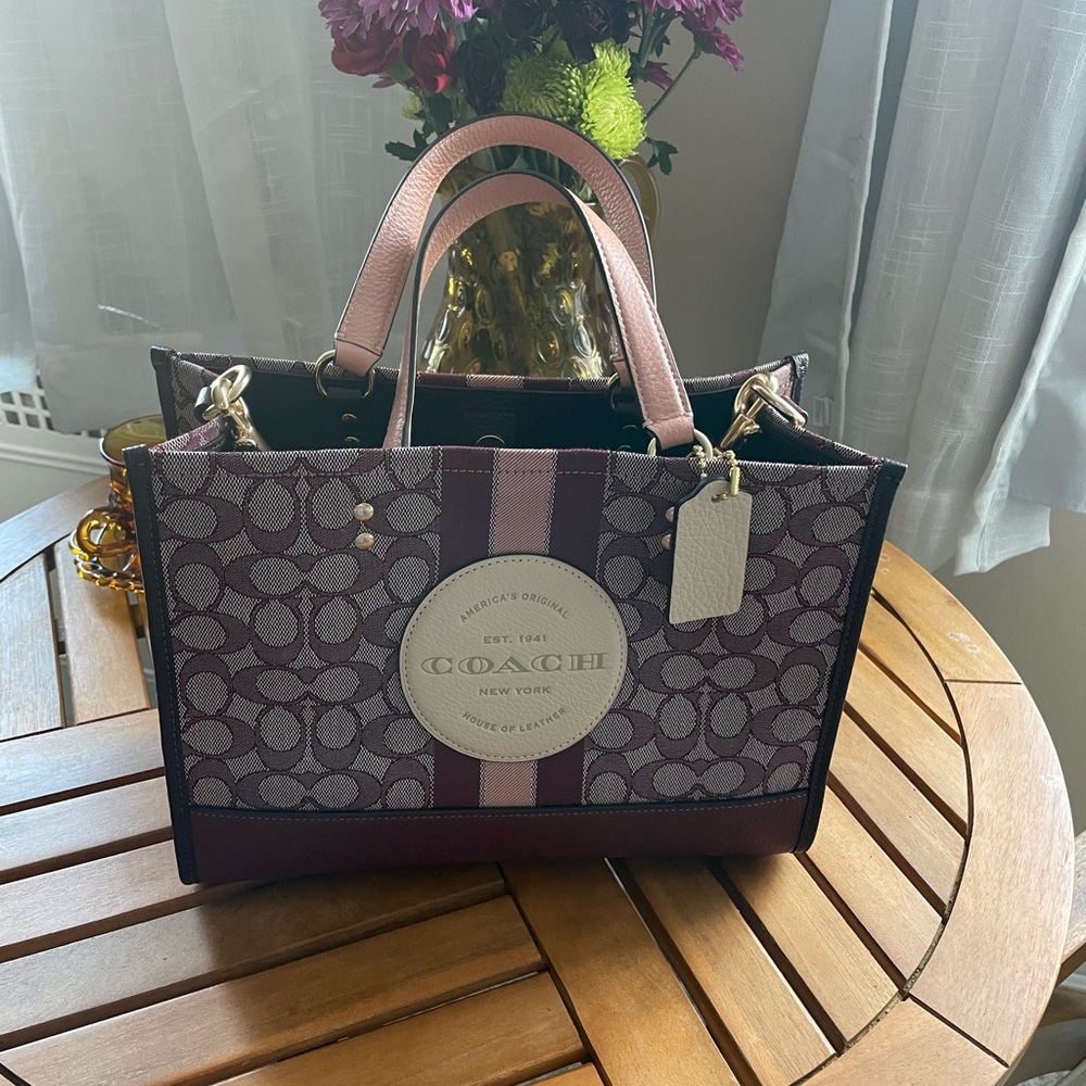 Dempsey Carryall In Signature Jacquard With Stripe And Coach Patch